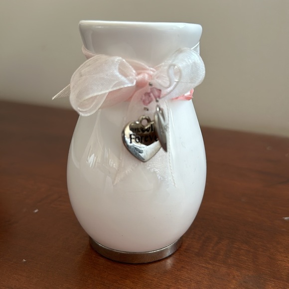 Small White Decorative Ceramic Jar with Pink Bow - Picture 5 of 5